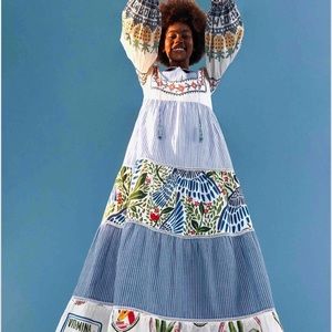 Farm Rio Pineapple Beach Embroidered Maxi Dress. NWT